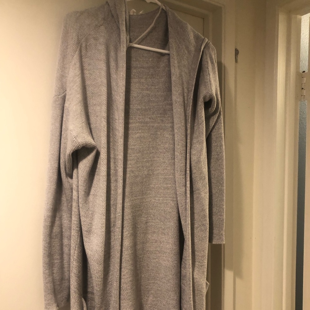 GAP Light gray middle length sweater